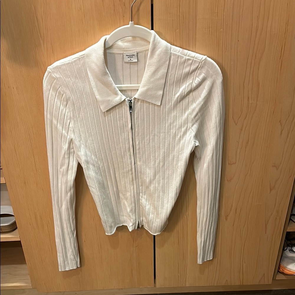 A&F White Ribbed Zip-Up Cardigan